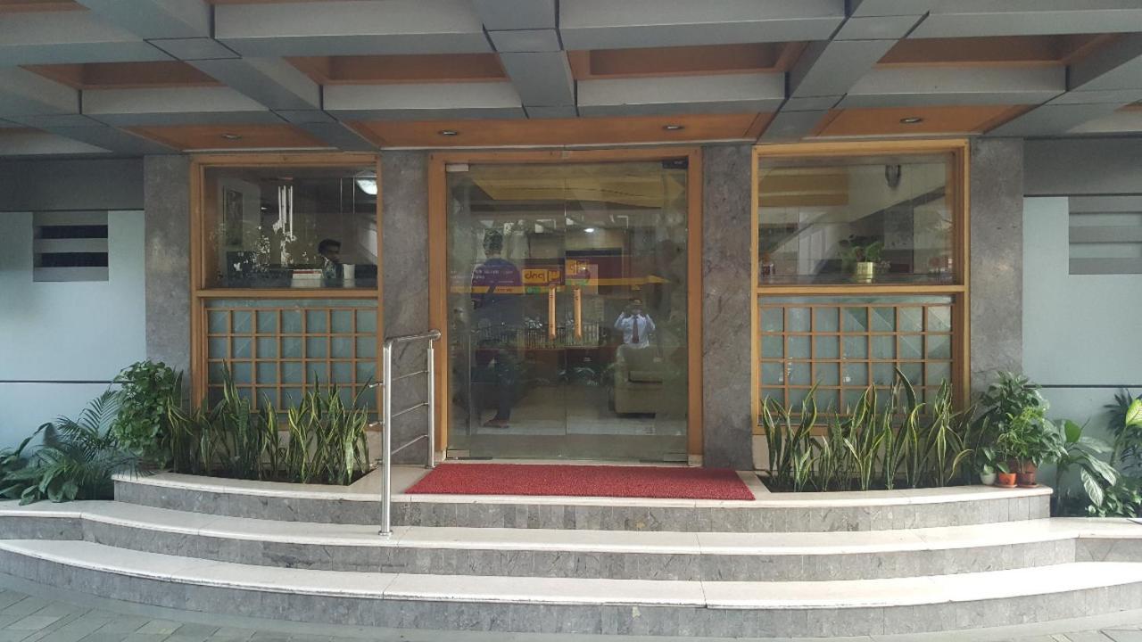 Hotel Ashirwad Πούνε Εξωτερικό φωτογραφία