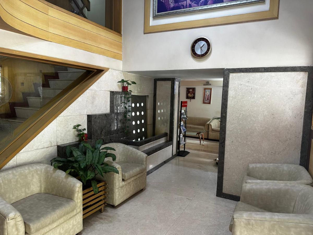 Hotel Ashirwad Πούνε Εξωτερικό φωτογραφία