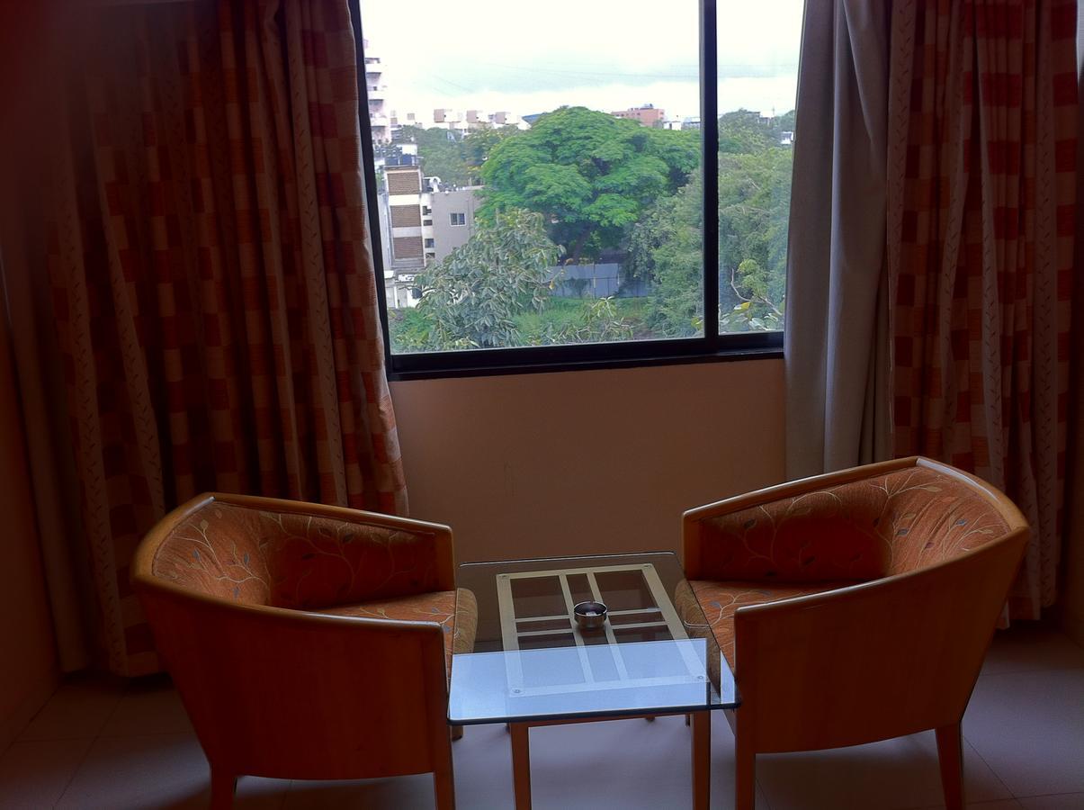 Hotel Ashirwad Πούνε Εξωτερικό φωτογραφία